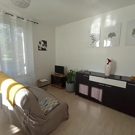 Spacieux Appartement Calme Pouzac Exterior photo